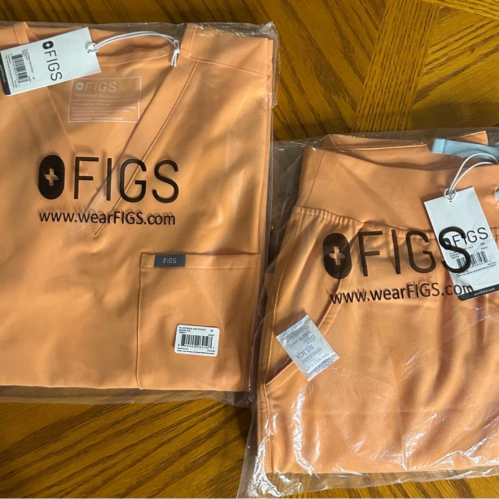 FIGS Catarina/Yola Scrub Set – Shaka Orange – M Top / S Pants – NWT